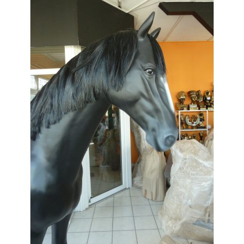 Ló-207cm-műszál sörénnyel-fekete