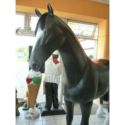 Ló-207cm-műszál sörénnyel-fekete