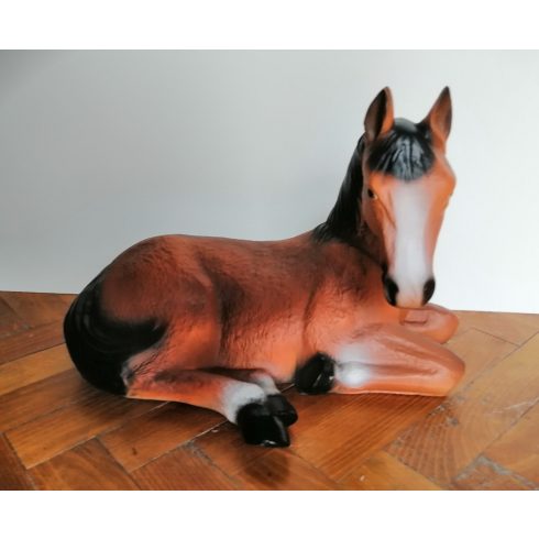 Ló- 28cm-fekvő