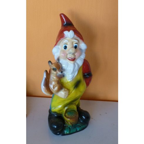 Kerti törpe-35cm-Mókussal a karján