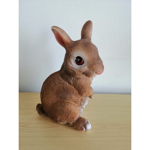 Nyúl- 15cm-ülő-felemelt mellső lábbal