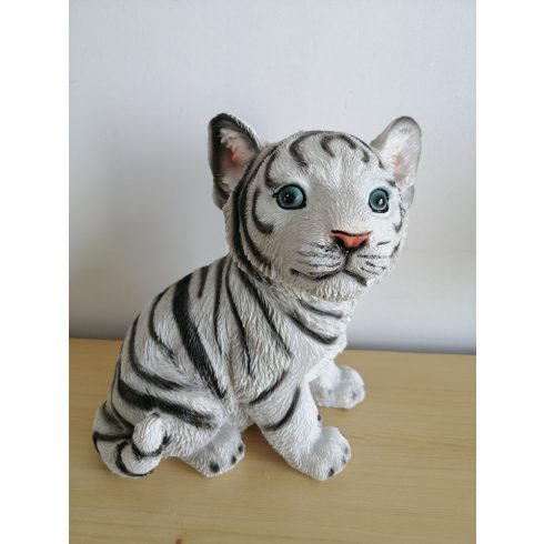 Tigris-fehér-ülő-19cm