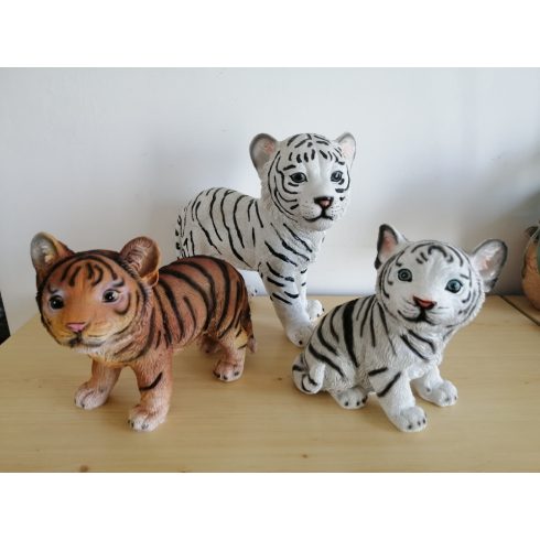 Tigris-fehér-ülő-19cm
