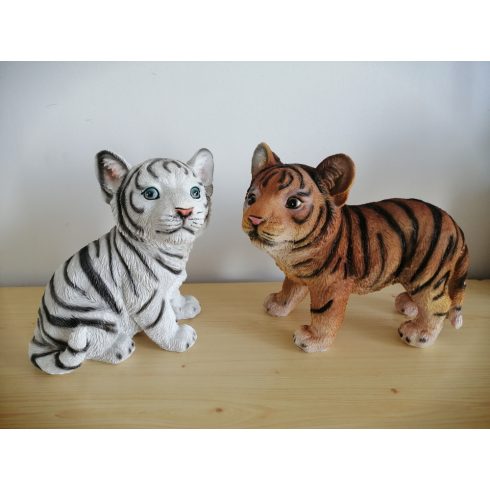 Tigris-fehér-ülő-19cm
