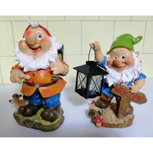 Kerti törpe-28cm-favágó-mókussal